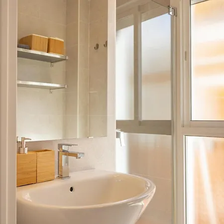 Apartment Charming 2 Bedroom At Iconic Triana Neighborhood By Ocityzen *